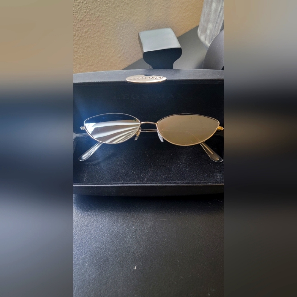 Sun glasses